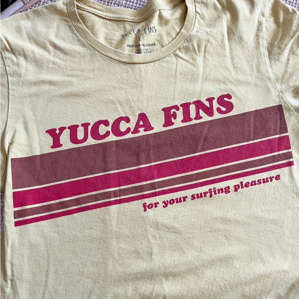 Yucca fins tee